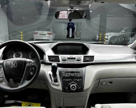 Черный Хонда Одиссей, объемом двигателя 3.5 л и пробегом 314 тыс. км за 12000 $, фото 7 на Automoto.ua