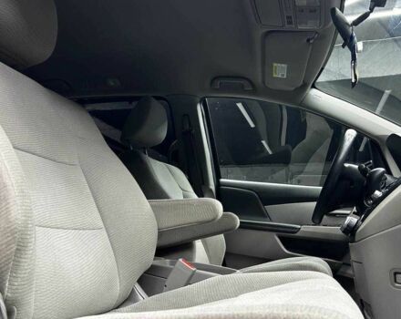 Черный Хонда Одиссей, объемом двигателя 3.5 л и пробегом 314 тыс. км за 12000 $, фото 16 на Automoto.ua