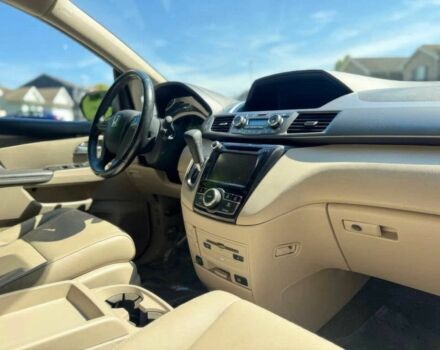 Красный Хонда Одиссей, объемом двигателя 3.5 л и пробегом 68 тыс. км за 22000 $, фото 7 на Automoto.ua