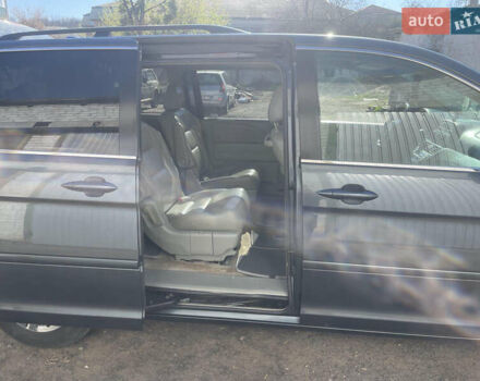 Серый Хонда Одиссей, объемом двигателя 3.5 л и пробегом 300 тыс. км за 6499 $, фото 4 на Automoto.ua