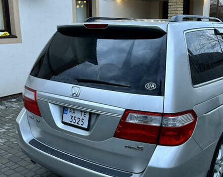 Серый Хонда Одиссей, объемом двигателя 3.47 л и пробегом 257 тыс. км за 5999 $, фото 2 на Automoto.ua