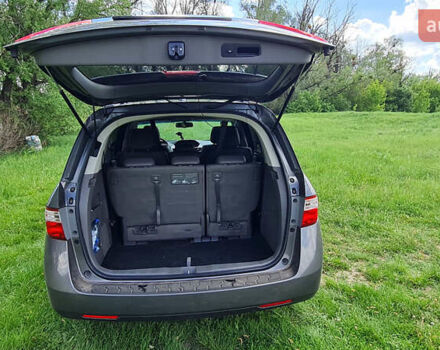 Серый Хонда Одиссей, объемом двигателя 3.47 л и пробегом 301 тыс. км за 11850 $, фото 25 на Automoto.ua