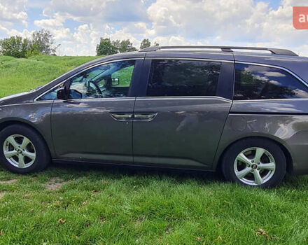 Серый Хонда Одиссей, объемом двигателя 3.47 л и пробегом 301 тыс. км за 11850 $, фото 28 на Automoto.ua