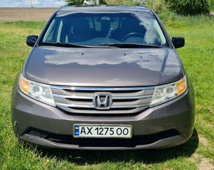 Серый Хонда Одиссей, объемом двигателя 3.47 л и пробегом 301 тыс. км за 11850 $, фото 6 на Automoto.ua