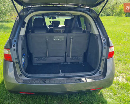 Серый Хонда Одиссей, объемом двигателя 3.47 л и пробегом 301 тыс. км за 11850 $, фото 7 на Automoto.ua