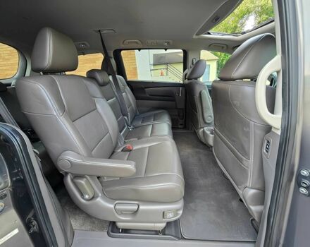 Серый Хонда Одиссей, объемом двигателя 3.5 л и пробегом 90 тыс. км за 5300 $, фото 12 на Automoto.ua