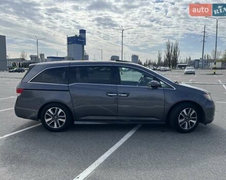 Хонда Одиссей 2013 в Киеве на Automoto.ua Серый Хонда Одиссей, объемом двигателя 3.47 л и пробегом 270 тыс. км за 16500 $, фото 5 на Automoto.ua