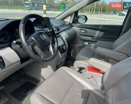 Хонда Одиссей 2013 в Киеве на Automoto.ua Серый Хонда Одиссей, объемом двигателя 3.47 л и пробегом 270 тыс. км за 16500 $, фото 8 на Automoto.ua