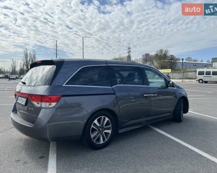 Хонда Одиссей 2013 в Киеве на Automoto.ua Серый Хонда Одиссей, объемом двигателя 3.47 л и пробегом 270 тыс. км за 16500 $, фото 4 на Automoto.ua