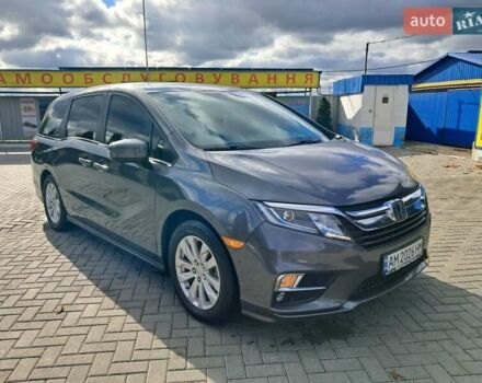 Серый Хонда Одиссей, объемом двигателя 3.47 л и пробегом 32 тыс. км за 25000 $, фото 5 на Automoto.ua