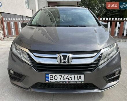 Серый Хонда Одиссей, объемом двигателя 3.47 л и пробегом 55 тыс. км за 23900 $, фото 2 на Automoto.ua