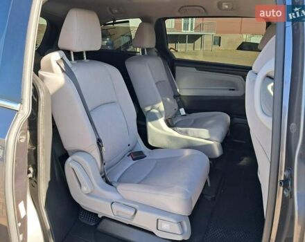 Серый Хонда Одиссей, объемом двигателя 3.47 л и пробегом 32 тыс. км за 25000 $, фото 19 на Automoto.ua