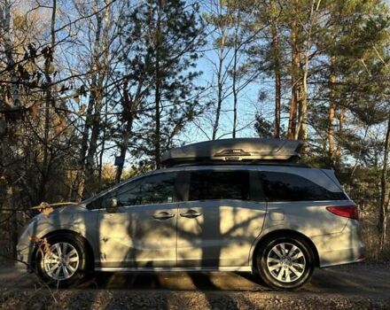 Серый Хонда Одиссей, объемом двигателя 3.47 л и пробегом 117 тыс. км за 22500 $, фото 3 на Automoto.ua