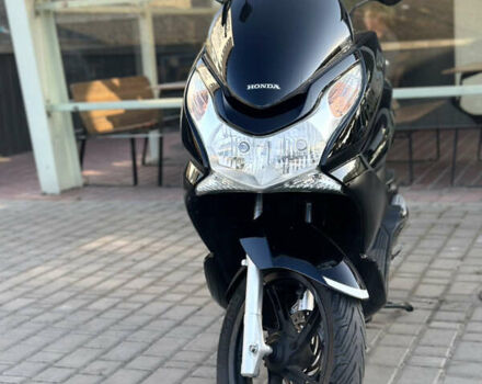 Черный Хонда PCX 125, объемом двигателя 0.13 л и пробегом 20 тыс. км за 2000 $, фото 13 на Automoto.ua