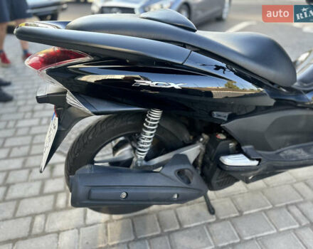 Черный Хонда PCX 125, объемом двигателя 0.13 л и пробегом 20 тыс. км за 2000 $, фото 15 на Automoto.ua