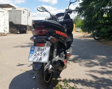 Черный Хонда PCX 125, объемом двигателя 0.13 л и пробегом 26 тыс. км за 1900 $, фото 3 на Automoto.ua