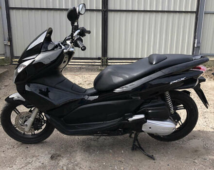 Чорний Хонда PCX 125, об'ємом двигуна 0.13 л та пробігом 13 тис. км за 1800 $, фото 5 на Automoto.ua