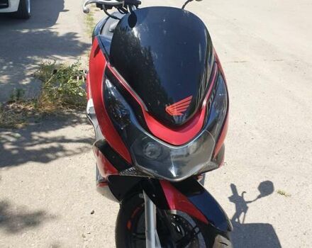 Черный Хонда PCX 125, объемом двигателя 0.13 л и пробегом 26 тыс. км за 1900 $, фото 7 на Automoto.ua