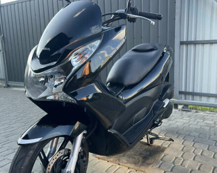 Чорний Хонда PCX 125, об'ємом двигуна 0.13 л та пробігом 39 тис. км за 1899 $, фото 3 на Automoto.ua