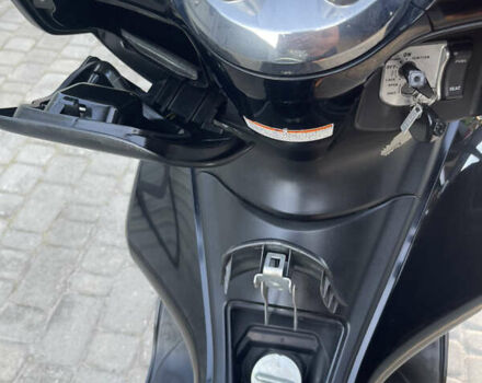 Чорний Хонда PCX 125, об'ємом двигуна 0.13 л та пробігом 39 тис. км за 1899 $, фото 19 на Automoto.ua