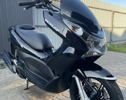 Чорний Хонда PCX 125, об'ємом двигуна 0.13 л та пробігом 39 тис. км за 1899 $, фото 2 на Automoto.ua