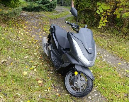 Черный Хонда PCX 125, объемом двигателя 0.13 л и пробегом 25 тыс. км за 3176 $, фото 2 на Automoto.ua