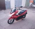Красный Хонда PCX 125, объемом двигателя 0.13 л и пробегом 13 тыс. км за 1200 $, фото 2 на Automoto.ua