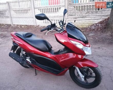 Красный Хонда PCX 125, объемом двигателя 0.13 л и пробегом 13 тыс. км за 1200 $, фото 6 на Automoto.ua