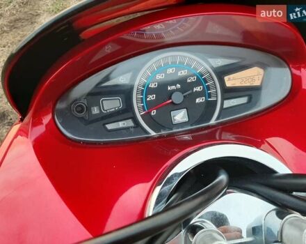 Хонда PCX 125, объемом двигателя 0 л и пробегом 22 тыс. км за 1999 $, фото 3 на Automoto.ua
