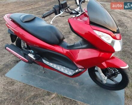 Хонда PCX 125, объемом двигателя 0 л и пробегом 22 тыс. км за 1999 $, фото 1 на Automoto.ua