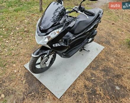 Хонда PCX 125, объемом двигателя 0.13 л и пробегом 13 тыс. км за 2290 $, фото 7 на Automoto.ua