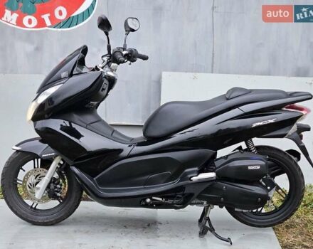 Хонда PCX 125, объемом двигателя 0.13 л и пробегом 13 тыс. км за 2199 $, фото 1 на Automoto.ua