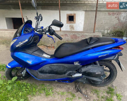 Хонда PCX 125, объемом двигателя 0.13 л и пробегом 22 тыс. км за 1500 $, фото 1 на Automoto.ua