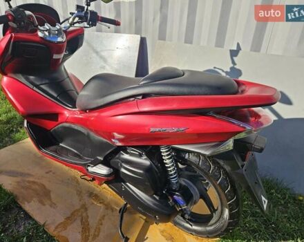 Хонда PCX 125, об'ємом двигуна 0.13 л та пробігом 31 тис. км за 2000 $, фото 7 на Automoto.ua