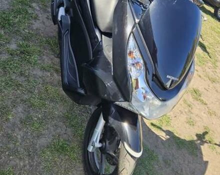 Хонда PCX 125, объемом двигателя 0.13 л и пробегом 12 тыс. км за 2200 $, фото 8 на Automoto.ua