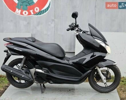 Хонда PCX 125, объемом двигателя 0.13 л и пробегом 13 тыс. км за 2199 $, фото 9 на Automoto.ua