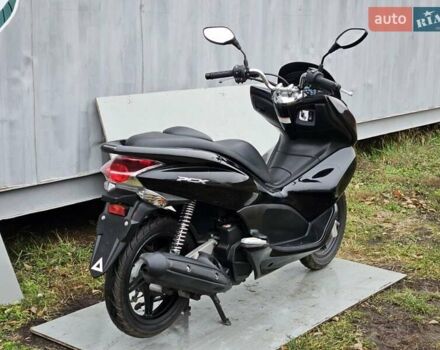 Хонда PCX 125, объемом двигателя 0.13 л и пробегом 13 тыс. км за 2199 $, фото 10 на Automoto.ua