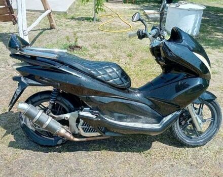 Хонда PCX 125, объемом двигателя 0.13 л и пробегом 34 тыс. км за 1900 $, фото 3 на Automoto.ua