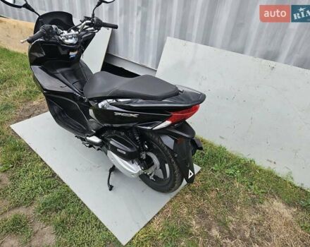 Хонда PCX 125, объемом двигателя 0.13 л и пробегом 17 тыс. км за 2299 $, фото 5 на Automoto.ua