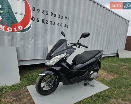 Хонда PCX 125, объемом двигателя 0.13 л и пробегом 17 тыс. км за 2299 $, фото 2 на Automoto.ua