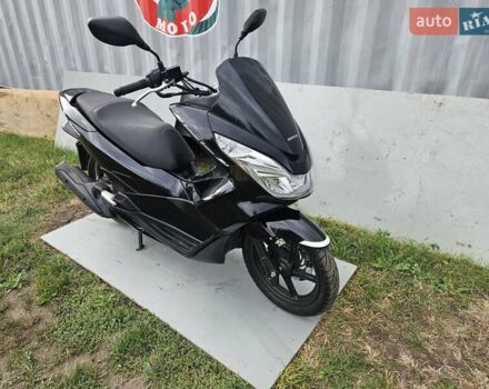 Хонда PCX 125, объемом двигателя 0.13 л и пробегом 17 тыс. км за 2299 $, фото 11 на Automoto.ua