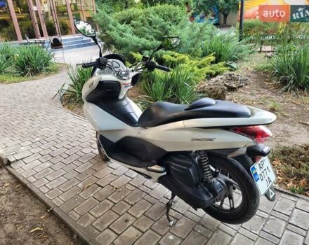 Хонда PCX 125, объемом двигателя 0.13 л и пробегом 20 тыс. км за 2200 $, фото 1 на Automoto.ua