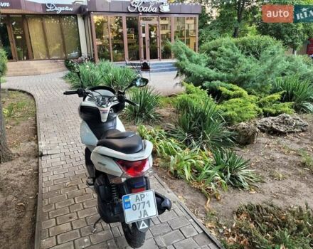 Хонда PCX 125, объемом двигателя 0.13 л и пробегом 20 тыс. км за 2200 $, фото 5 на Automoto.ua