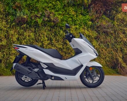 Хонда PCX 125, объемом двигателя 0.13 л и пробегом 0 тыс. км за 3664 $, фото 2 на Automoto.ua