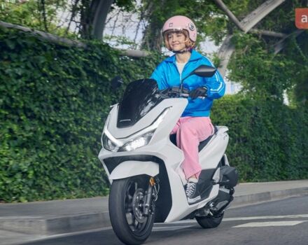 Хонда PCX 125, объемом двигателя 0.13 л и пробегом 0 тыс. км за 3664 $, фото 4 на Automoto.ua