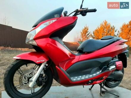 Хонда PCX 125 2012 в Николаеве на Automoto.ua Хонда PCX 125, объемом двигателя 0 л и пробегом 22 тыс. км за 1999 $, фото 1 на Automoto.ua
