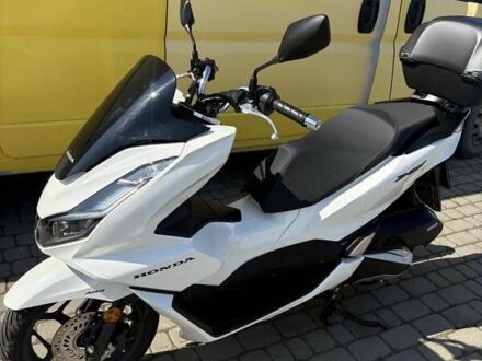 Хонда PCX 125 2023 в Черновцах на Automoto.ua Хонда PCX 125, объемом двигателя 0 л и пробегом 1 тыс. км за 3200 $, фото 1 на Automoto.ua