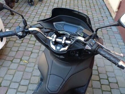 Хонда PCX 125, объемом двигателя 0.13 л и пробегом 1 тыс. км за 3300 $, фото 1 на Automoto.ua