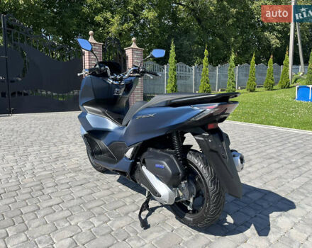 Синий Хонда PCX 125, объемом двигателя 0.13 л и пробегом 4 тыс. км за 3300 $, фото 2 на Automoto.ua
