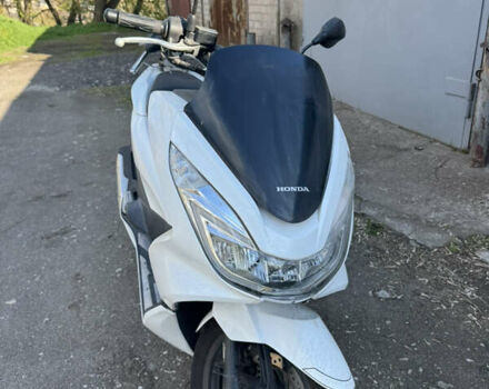 Синий Хонда PCX 125, объемом двигателя 0.12 л и пробегом 30 тыс. км за 2000 $, фото 1 на Automoto.ua
